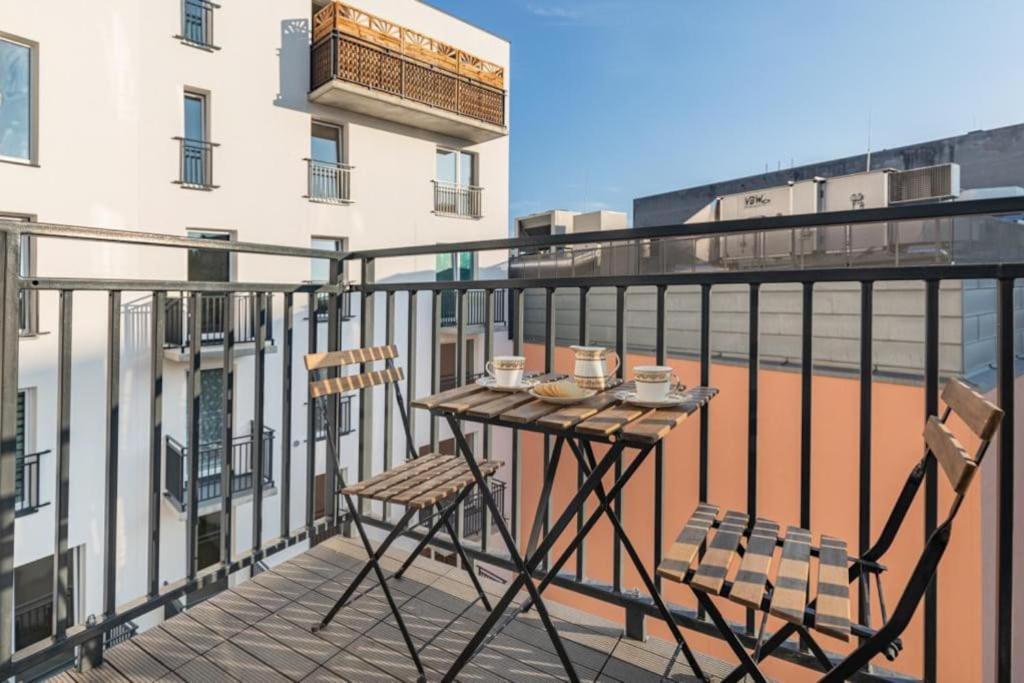 Modern Riverside Apartment With Free Parking Space Szczecin Kültér fotó